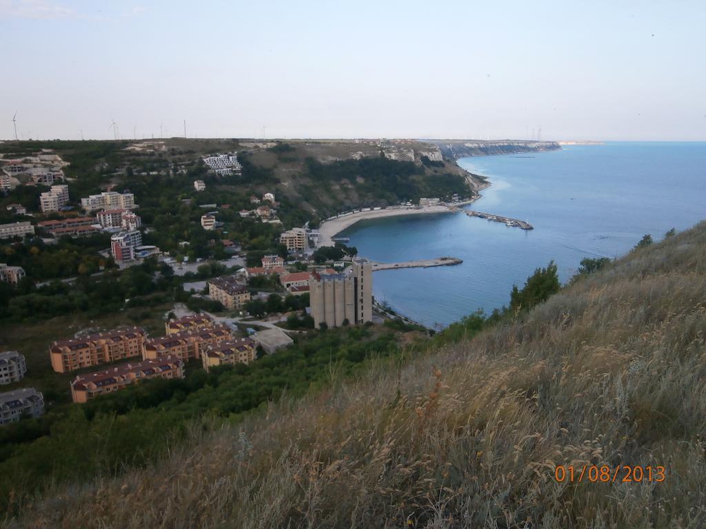 Aparthotel Prostor Kavarna Buitenkant foto