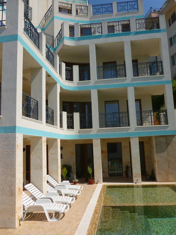Aparthotel Prostor Kavarna Buitenkant foto
