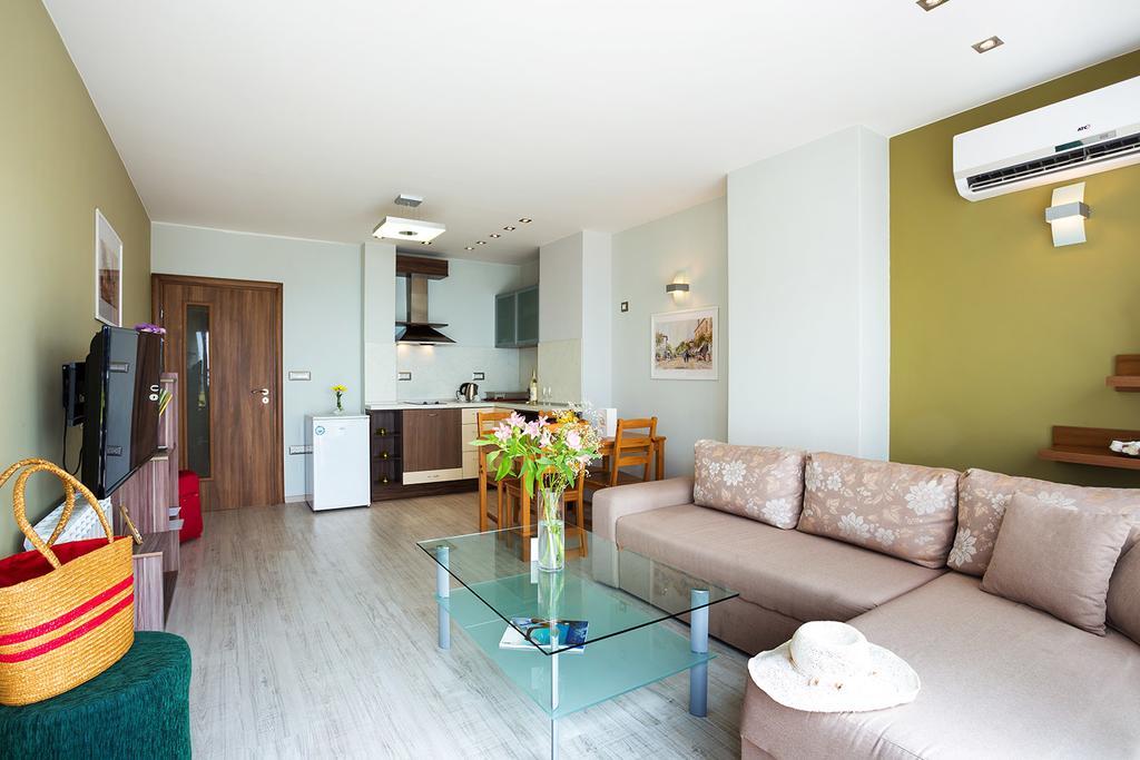 Aparthotel Prostor Kavarna Buitenkant foto