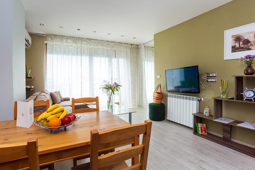 Aparthotel Prostor Kavarna Buitenkant foto