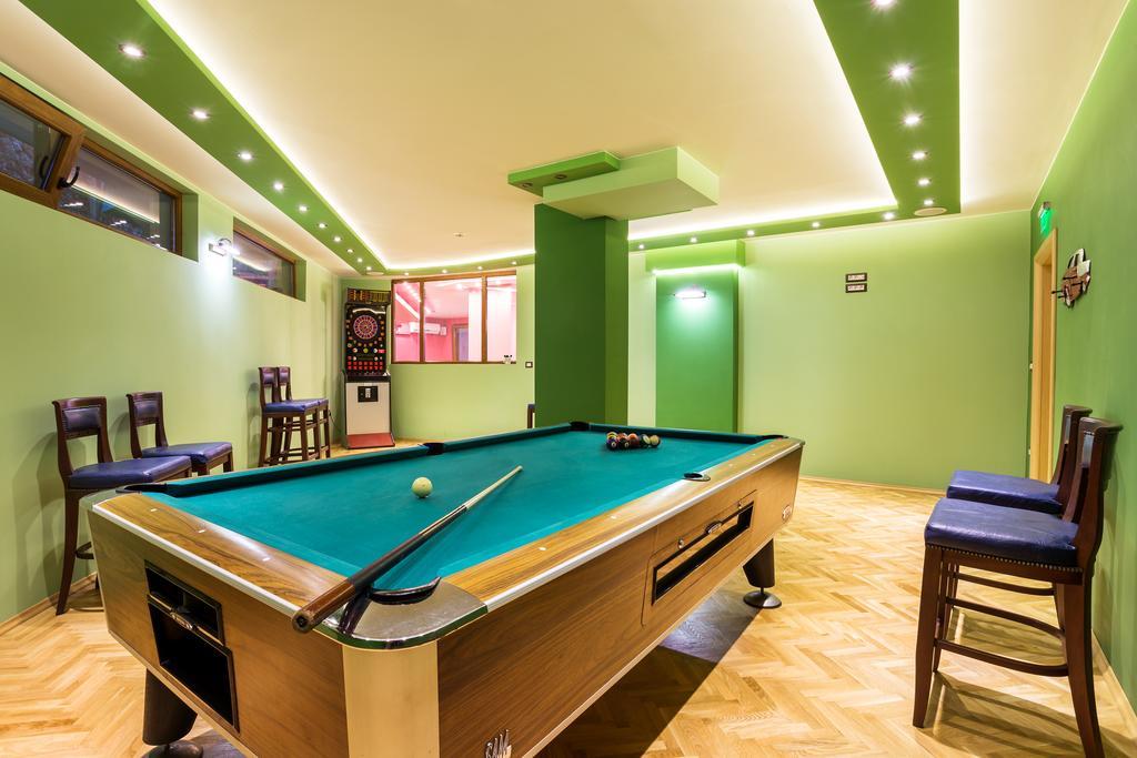 Aparthotel Prostor Kavarna Buitenkant foto