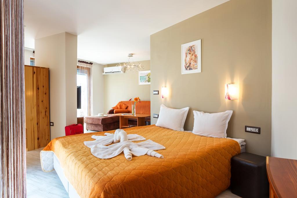 Aparthotel Prostor Kavarna Buitenkant foto