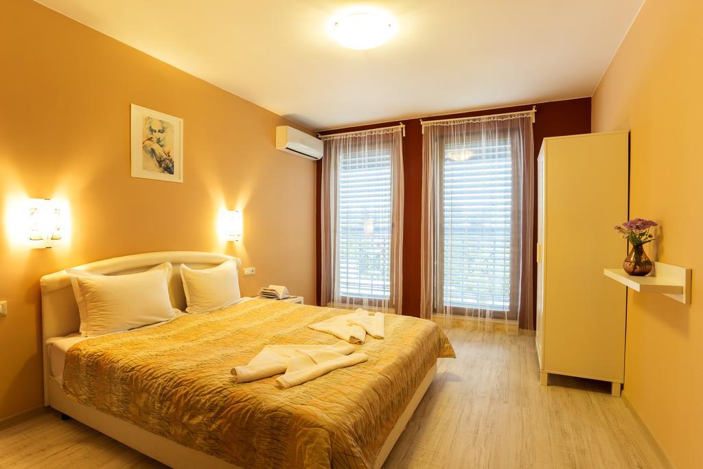 Aparthotel Prostor Kavarna Buitenkant foto